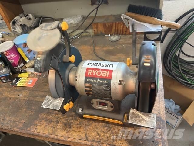  Ryobi BGH827 Młyny śrutujące