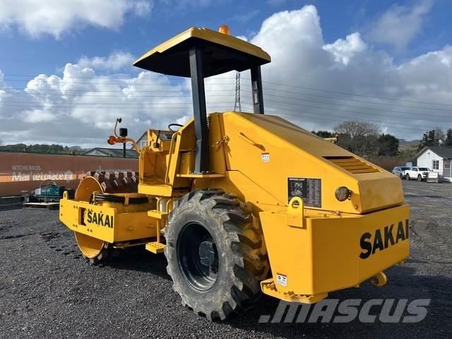 Sakai SV400TF Walce jednobębnowe