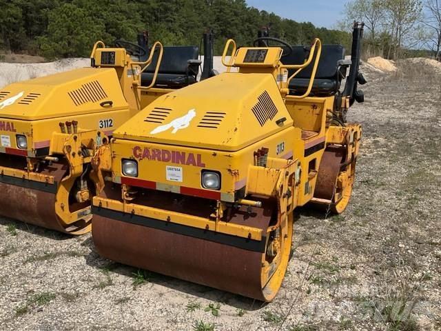 Sakai SW330 Walce dwubębnowe