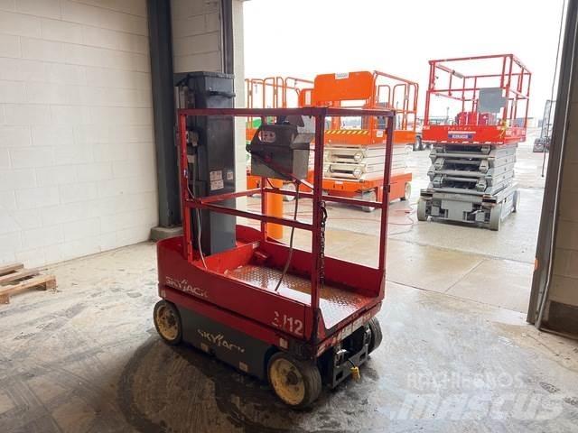 SkyJack SJ12 Podnośniki masztowe