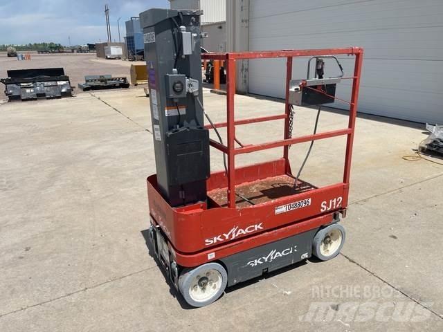 SkyJack SJ12 Podnośniki masztowe