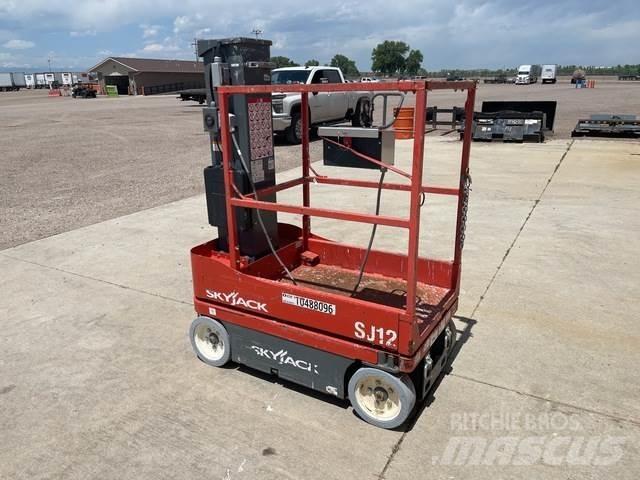 SkyJack SJ12 Podnośniki masztowe