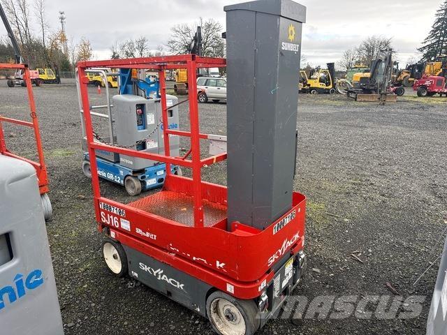 SkyJack SJ16 Podnośniki masztowe