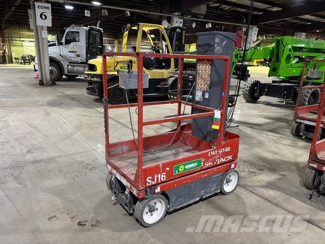 SkyJack SJ16 Podnośniki masztowe
