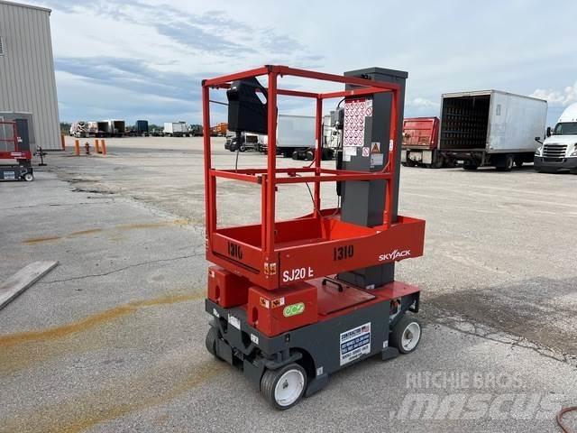 SkyJack SJ20E Podnośniki masztowe