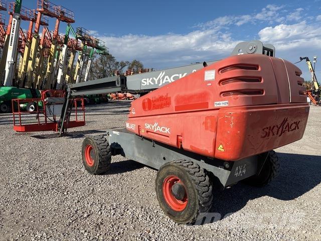 SkyJack SJ45T Podnośniki teleskopowe