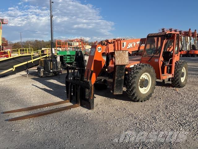 SkyTrak 10054 Ładowarki teleskopowe