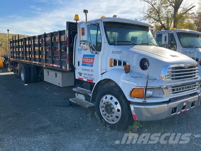 Sterling A6500 Ciężarówki typu Platforma / Skrzynia