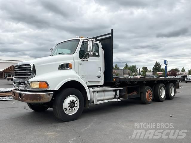 Sterling L9500 Ciężarówki typu Platforma / Skrzynia