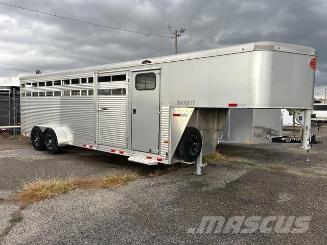 Sundowner  Przyczepy do przewozu zwierząt