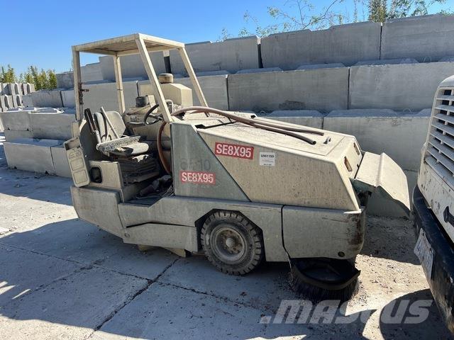 Tennant 800 Zamiatarki wewnętrzne