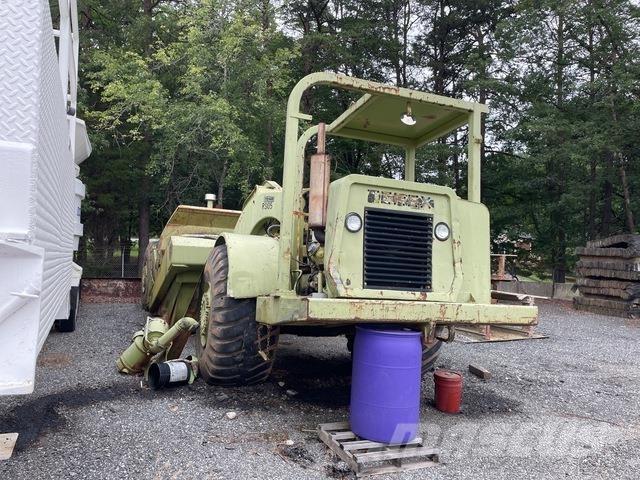 Terex TS14B Skrobaki