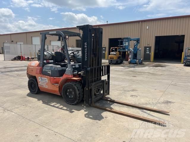 Toyota 7FGU35 Maszyny budowlane - Inne