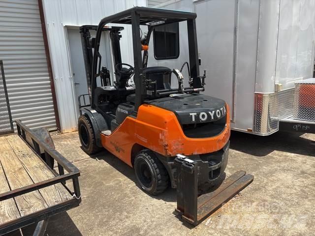 Toyota 8FGU30 Maszyny budowlane - Inne