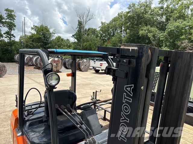 Toyota 8FGU30 Wózki widłowe inne