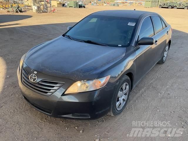 Toyota Camry Samochody osobowe