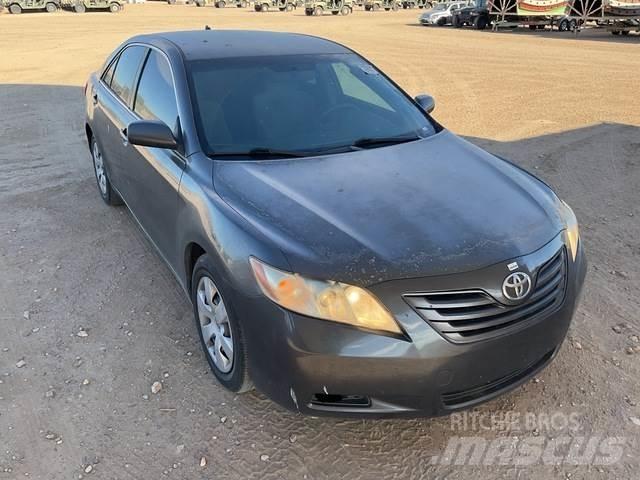 Toyota Camry Samochody osobowe