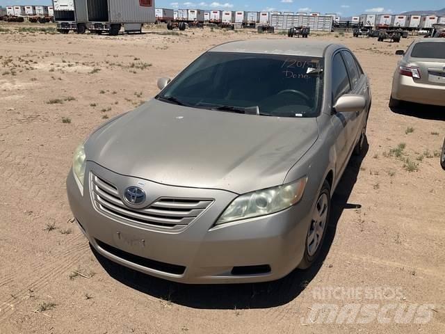 Toyota Camry Samochody osobowe