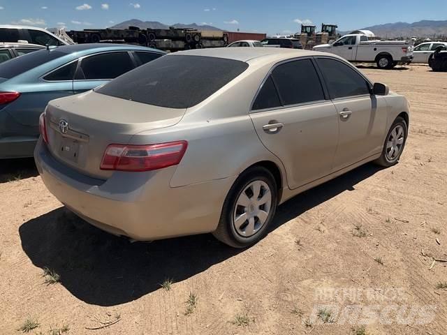 Toyota Camry Samochody osobowe
