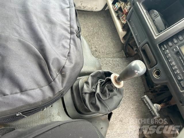 Toyota DYNA Ciężarówki typu Platforma / Skrzynia