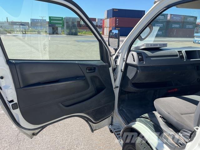 Toyota Hiace Maszyny budowlane - Inne