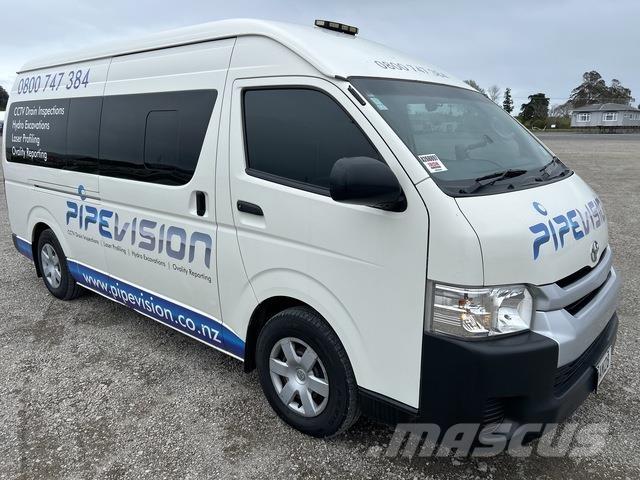 Toyota HiAce Busy / Vany