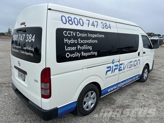 Toyota HiAce Busy / Vany