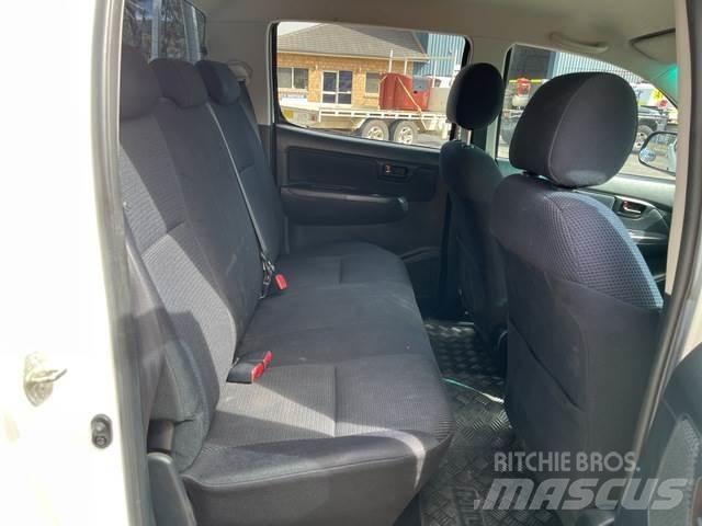 Toyota Hilux Pick-upy / Pojazdy z otwieranymi burtami
