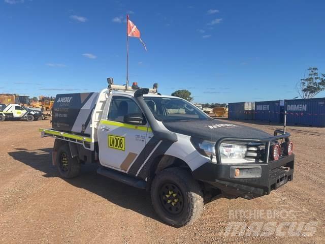 Toyota Hilux Pick-upy / Pojazdy z otwieranymi burtami