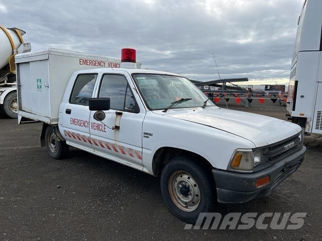 Toyota Hilux Pick-upy / Pojazdy z otwieranymi burtami