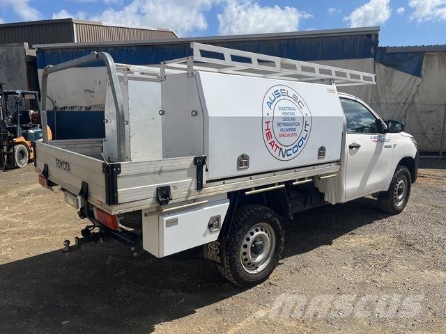 Toyota HiLux Inne