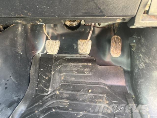 Toyota HiLux Inne