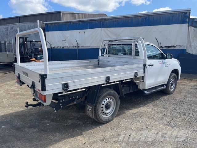 Toyota HiLux Inne
