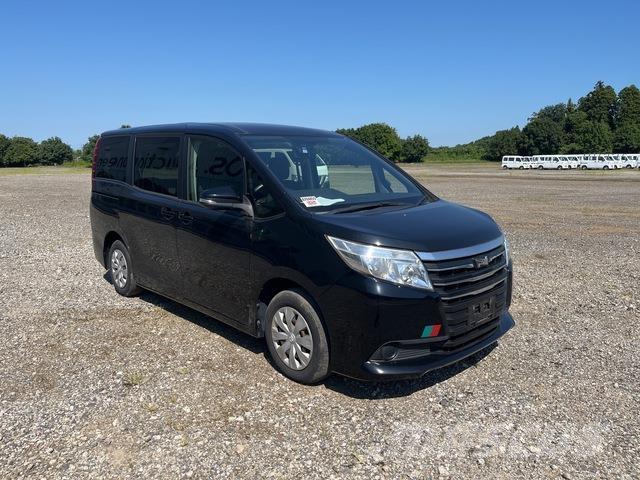 Toyota NOAH Maszyny budowlane - Inne