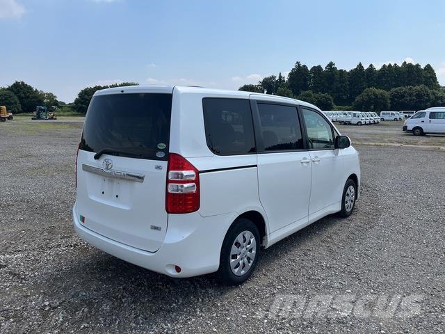 Toyota Noha Maszyny budowlane - Inne