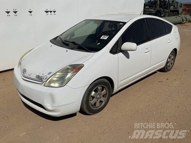 Toyota Prius Samochody osobowe
