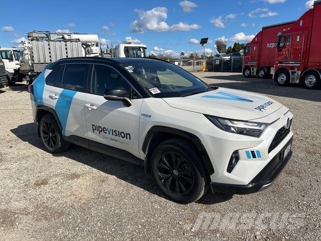 Toyota Rav4 Samochody osobowe