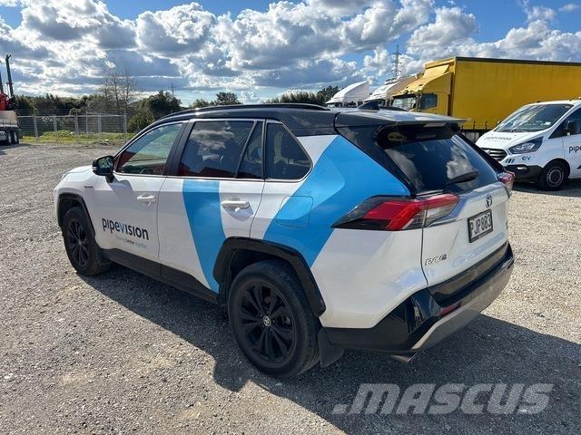 Toyota Rav4 Samochody osobowe