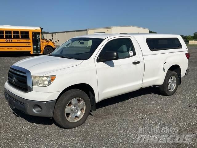 Toyota Tundra Inne
