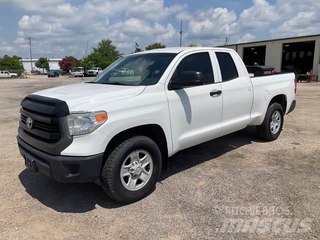 Toyota Tundra Inne
