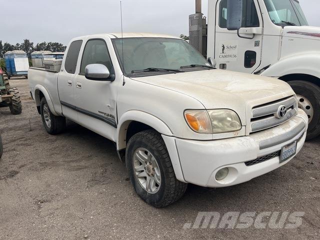 Toyota Tundra Inne