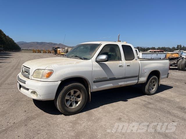 Toyota Tundra Inne