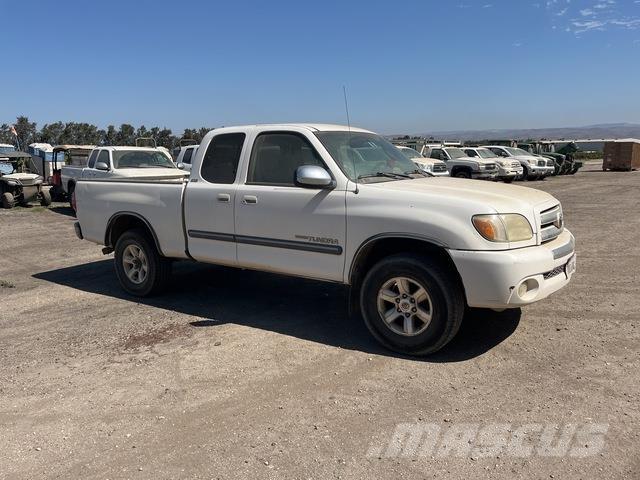 Toyota Tundra Inne