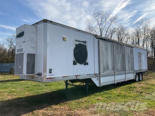 Trailmobile  Przyczepy niskopodłogowe