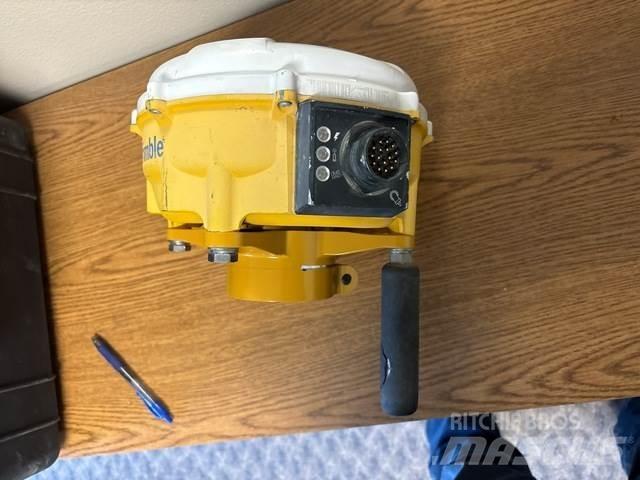 Trimble  Maszyny budowlane - Inne