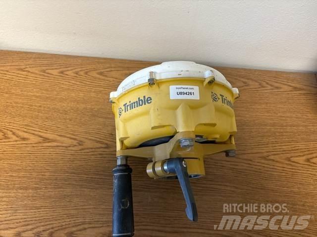 Trimble MS990 Maszyny budowlane - Inne