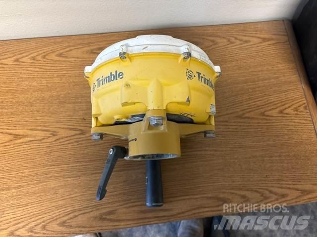 Trimble MS990 Maszyny budowlane - Inne