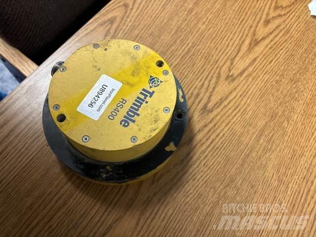 Trimble RS400 Maszyny budowlane - Inne