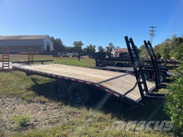 Triple Crown Przyczepy do transportu samochodów