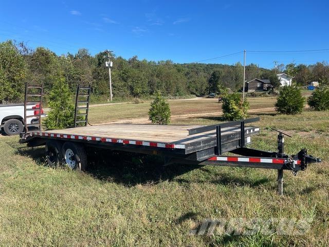 Triple Crown Przyczepy do transportu samochodów